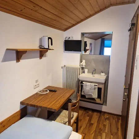 Haus Talblick Pensión 3*
