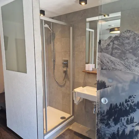 Haus Talblick Pensión Pettneu am Arlberg