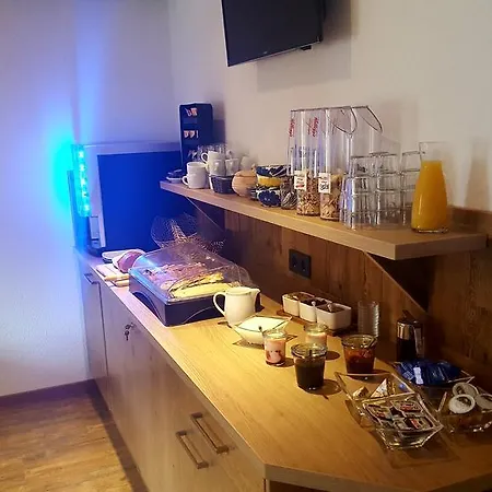 בית הארחה Haus Talblick 3*